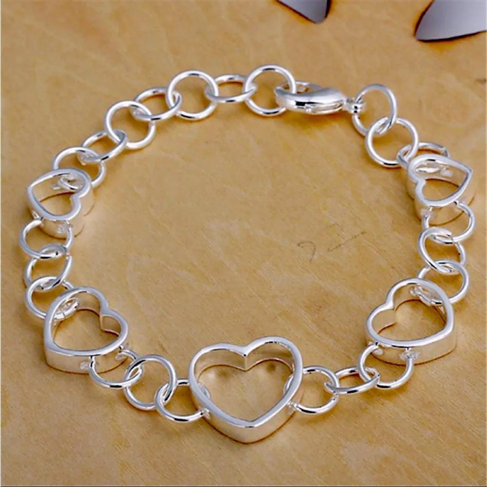 Sterling Silver Large Heart Bracelet - Picture 1 of 3
